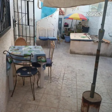 In La Zenia Urb. Chismosas/urb La Florida Homestay