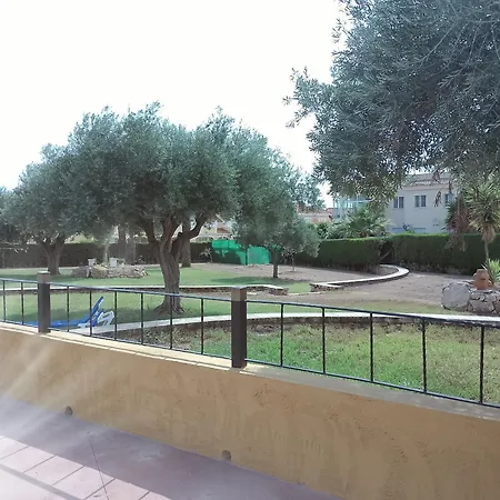 In La Zenia Urb. Chismosas/urb La Florida Homestay *